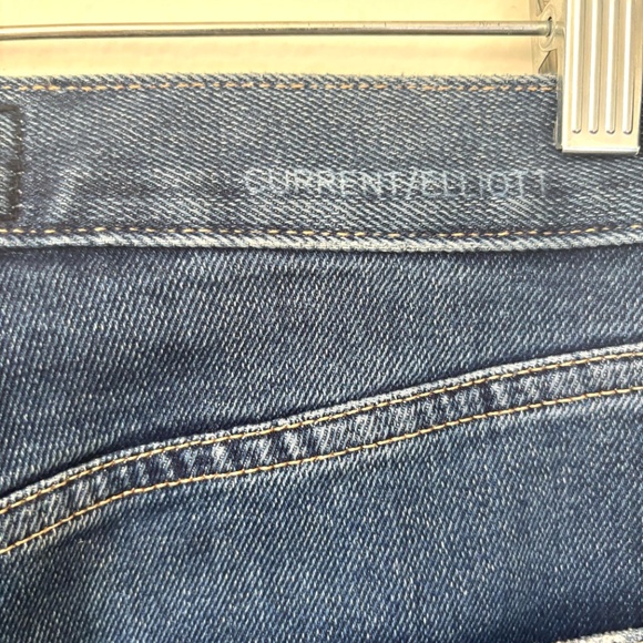 Like new Current Elliot raw edge mini denim skirt, size 24 - Picture 4 of 6